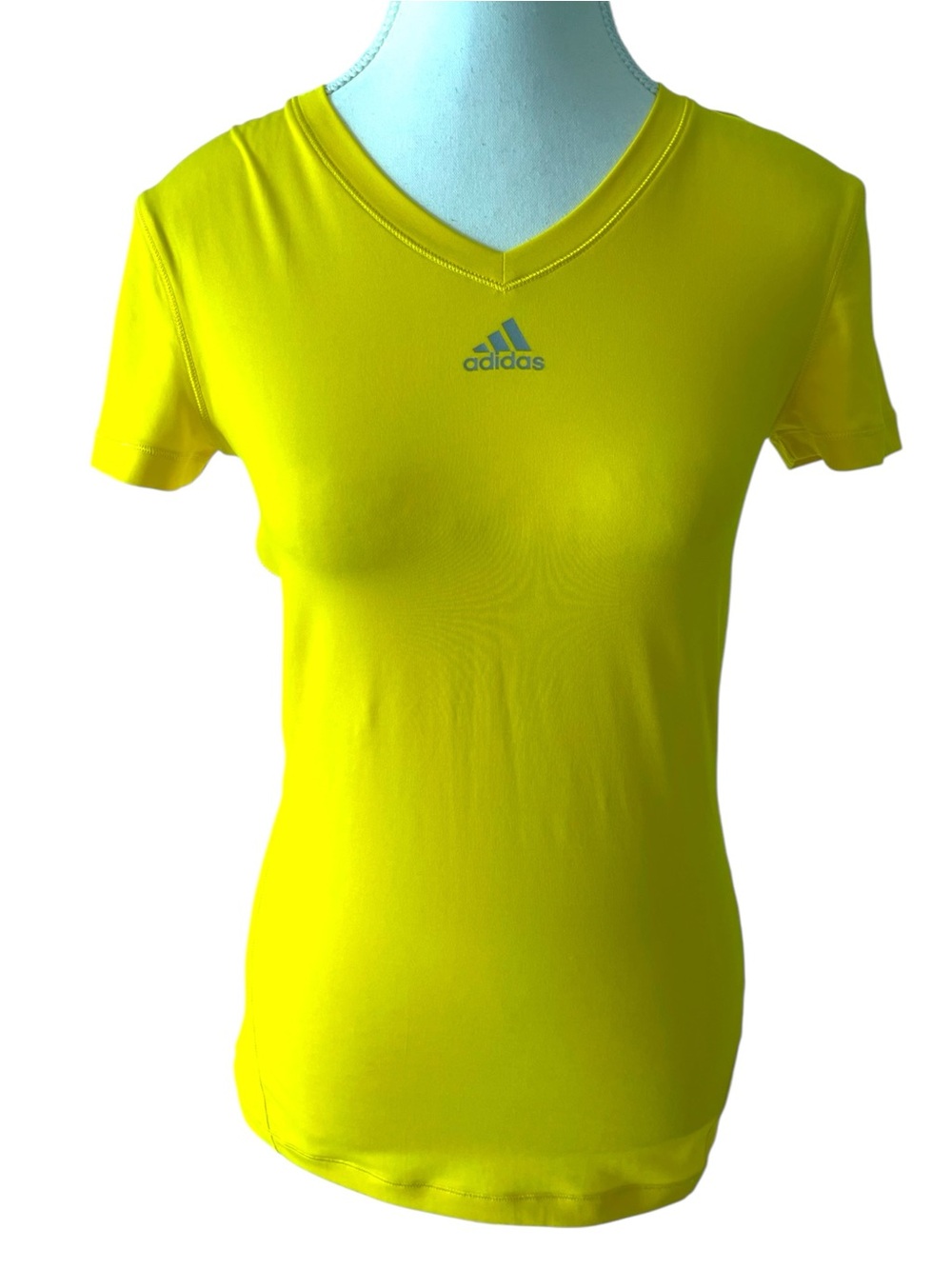 adidas Women’s Climalite Yellow V-Neck Short Sleeve Athletic Tee XS